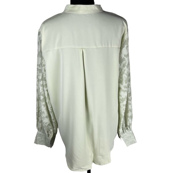 New Women's Lace Sleeve Spit Neck Blouse Size L Light Green - Picture 2 of 7